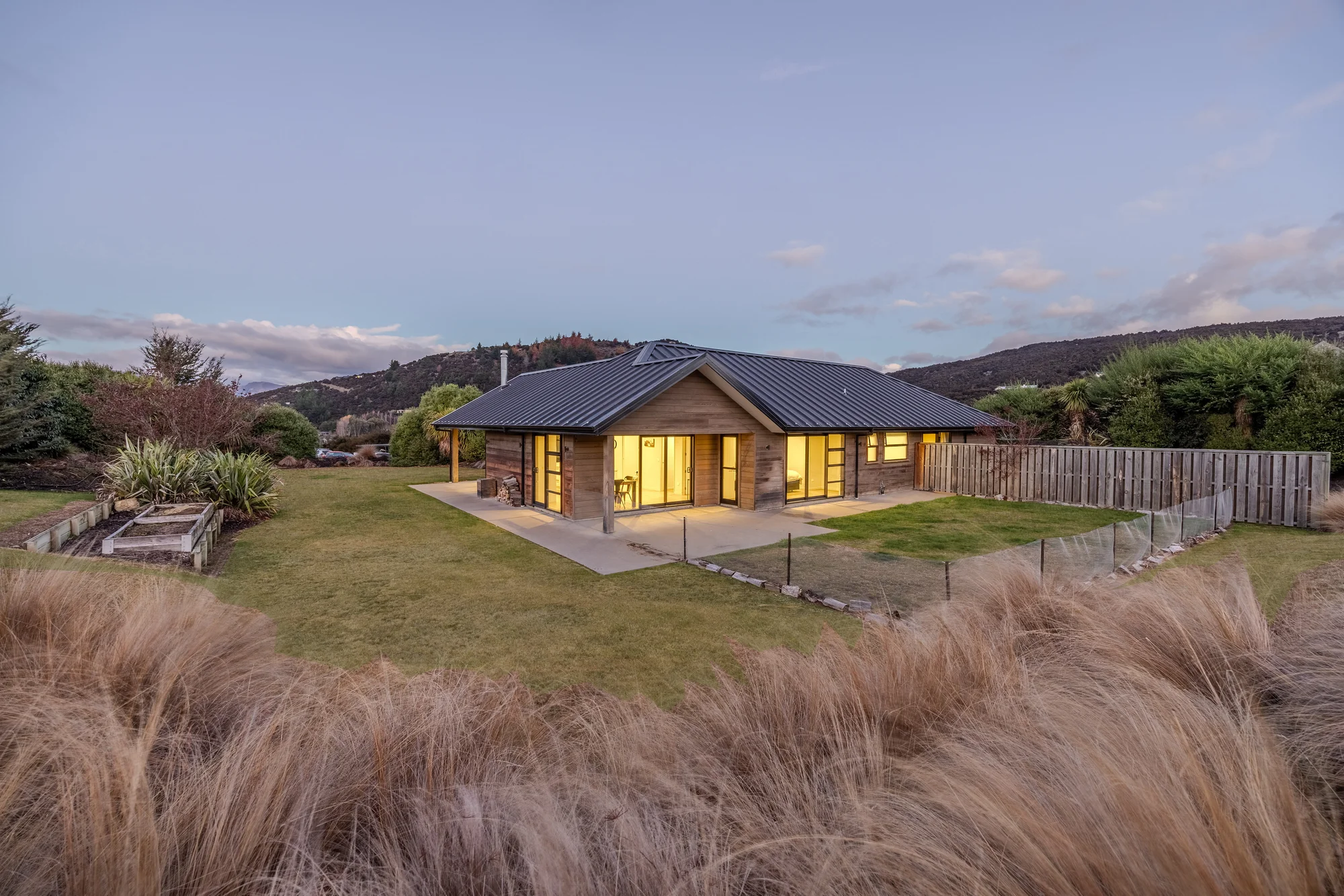 Wanaka 4બેડરૂમ Versatile home with room to grow