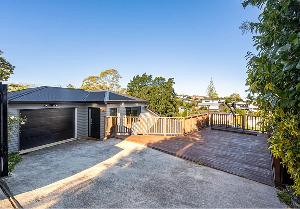 5A Benchmark Drive, Massey, Waitakere City