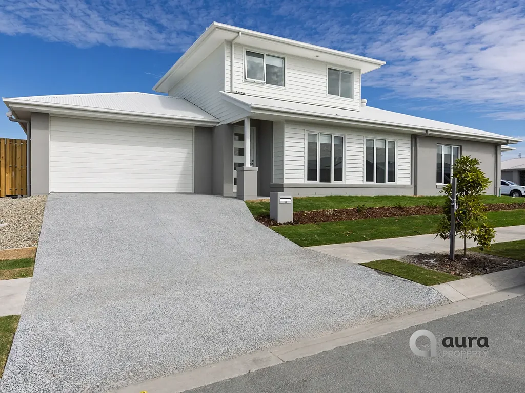The Perfect Blend of Style, Space, and Sunshine Coast Convenience