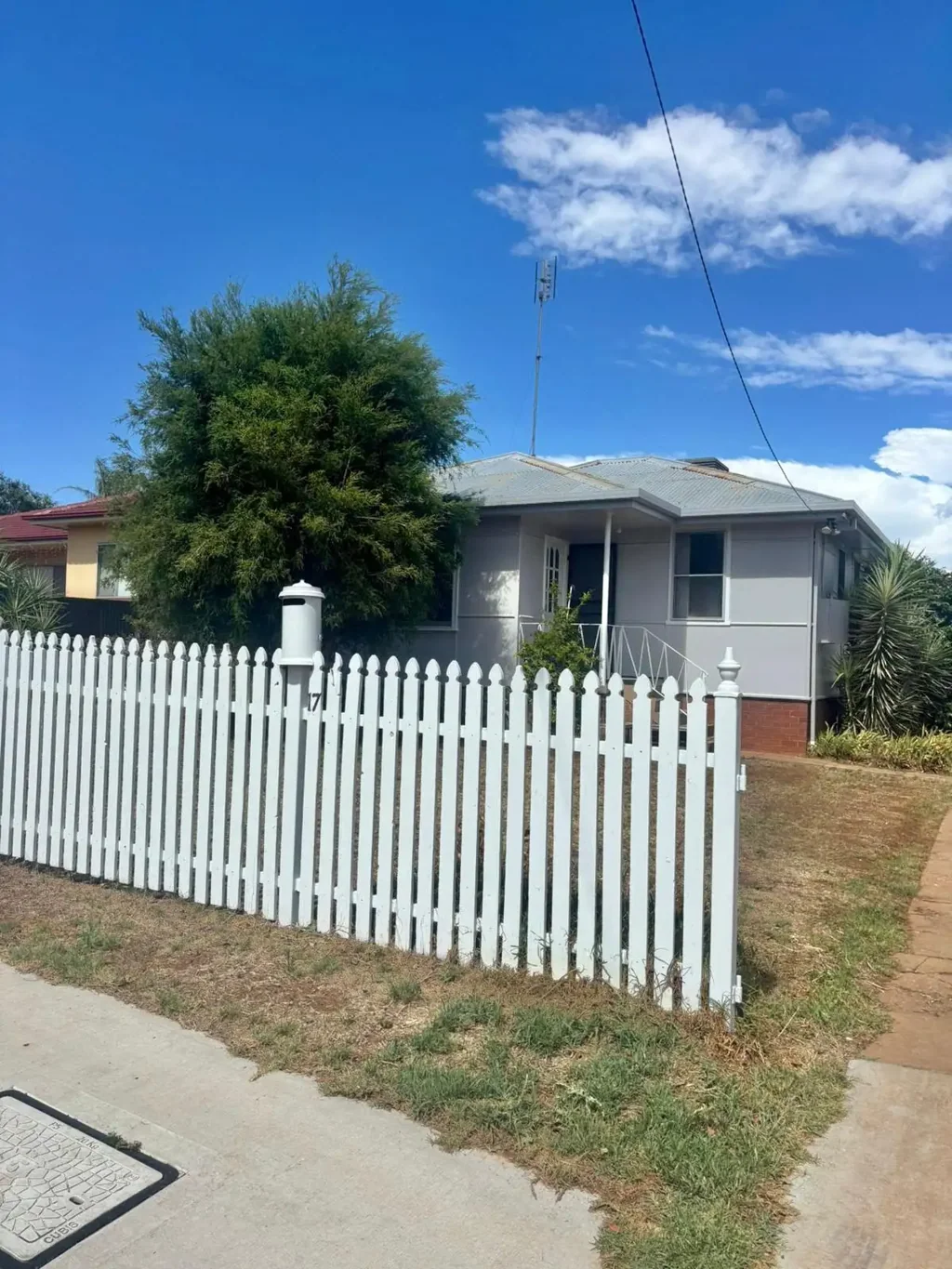 For Rent Central West - 6862 1265