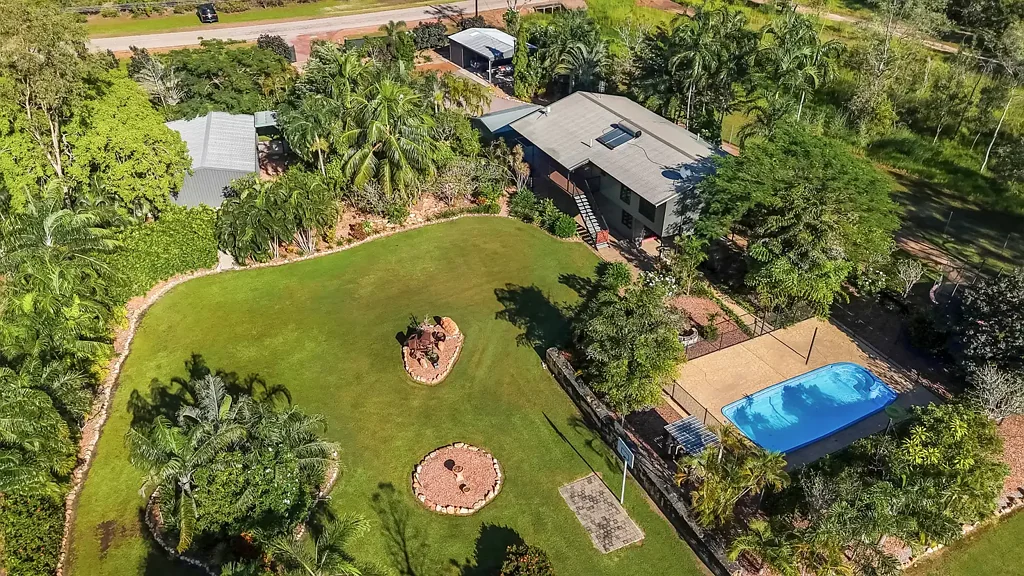 Howard Springs 4ห้องนอน MAGNIFICENT RURAL ESTATE