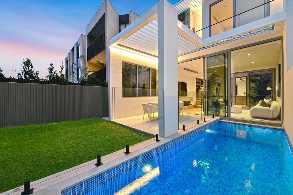 Rose Bay 4Habitaciones Brand New Luxury Residence With Lift & Pool On The Edge Of Rose Bay Village