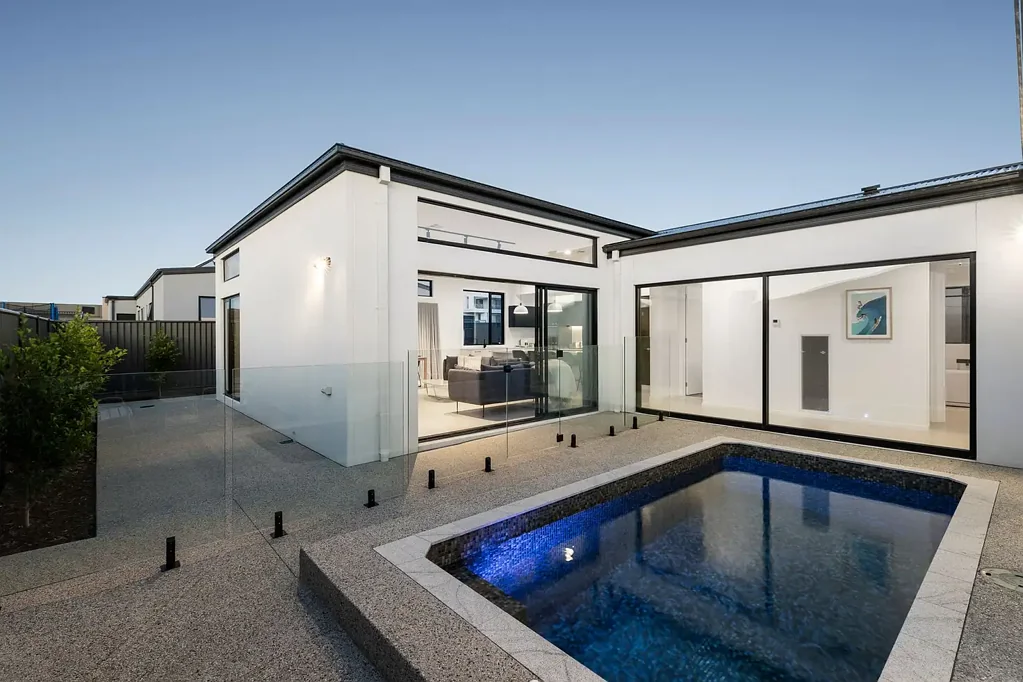 St Leonards 4غرفة نوم The Epitome Of Bayside Luxury - Motivated Seller!