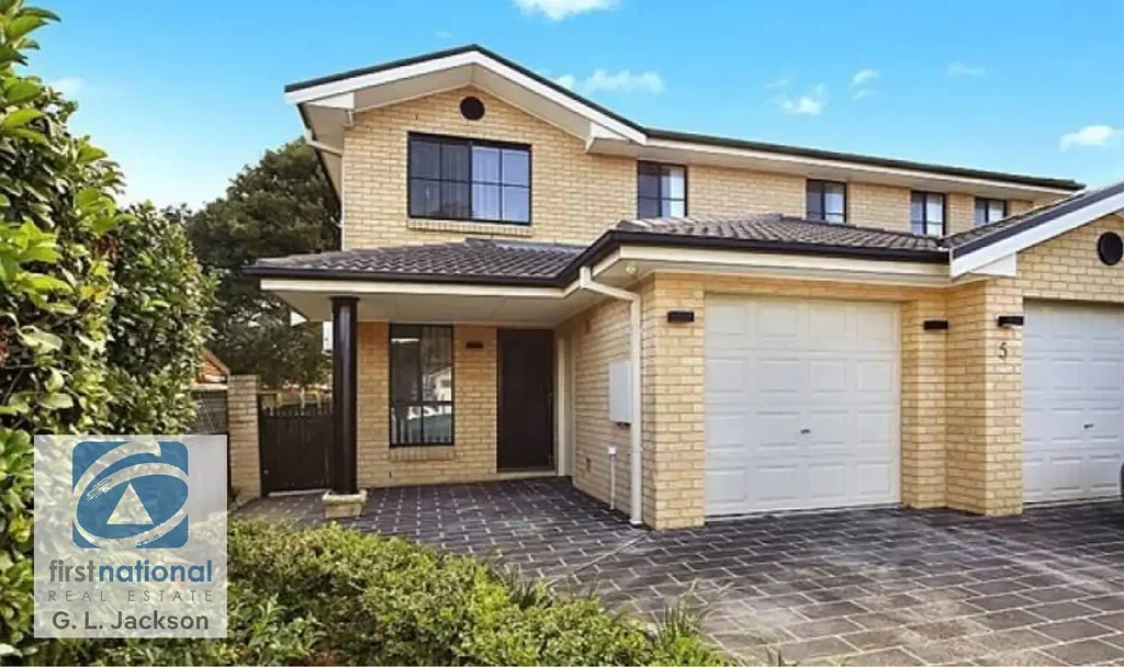 Executive Style Townhouse in Booker Bay