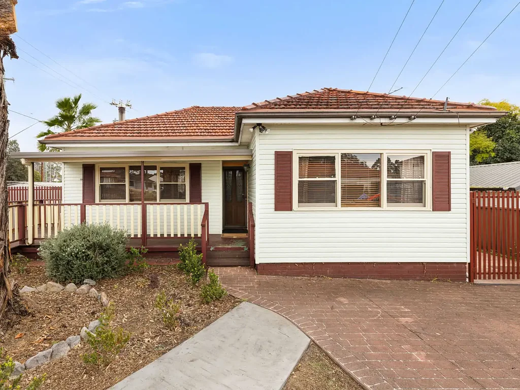 Toongabbie 3Kwarto Attention First Home Buyers – Walk to Station, Shops & Sporting Facilities!