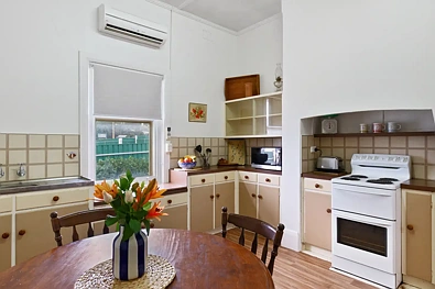103 Main North Road, Clare, SA 5453, 3 slaapkamers, 1 badkamers, House