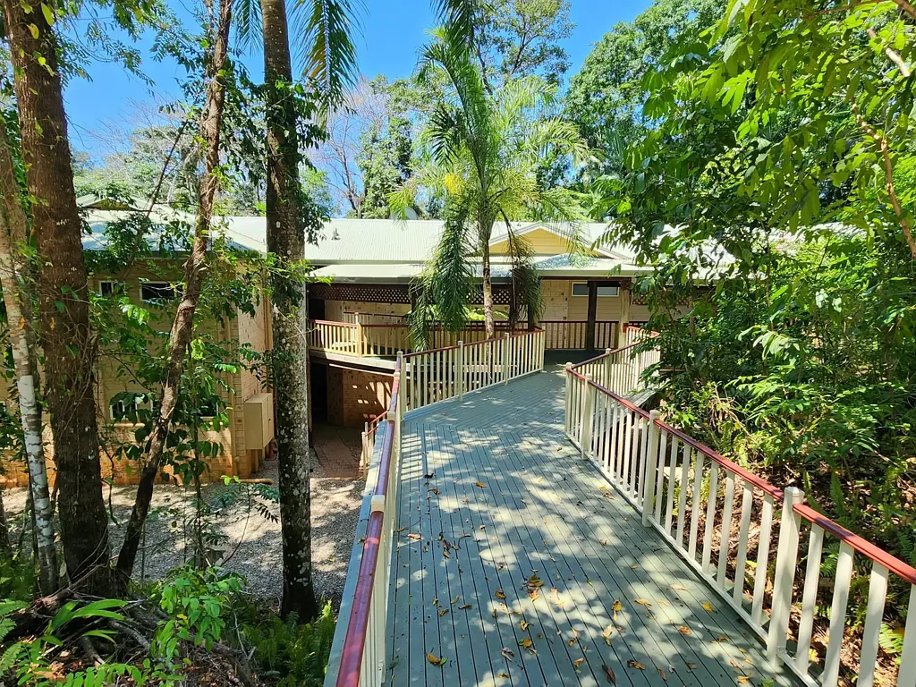 RELAX IN THE RAINFOREST!!
