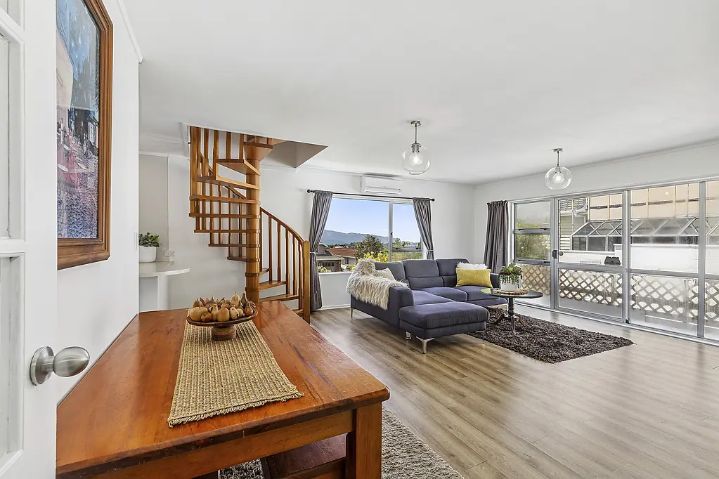 Brooklyn 3ਬੈੱਡਰੂਮ Renovated throughout, Move-in ready, Gorgeous