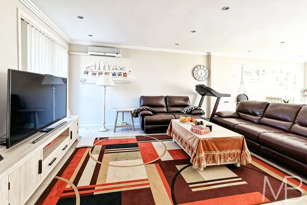 Furnished Modern Townhouse Offering Space, Comfort & Lifestyle Convenience