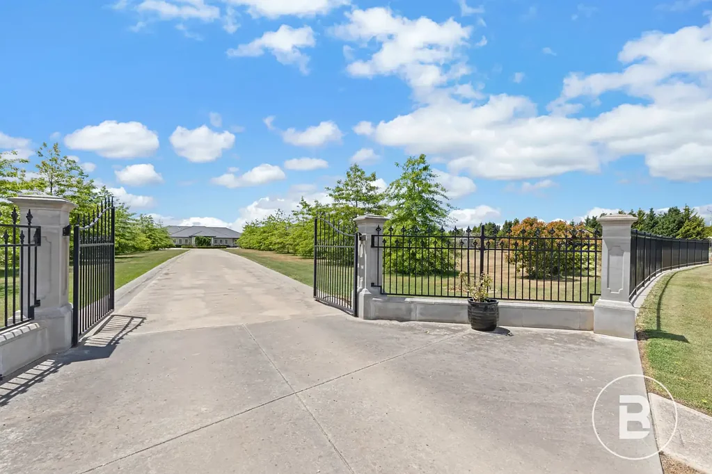 Cambrian Hill 6房  IMMACULATE LIFESTYLE ESTATE ON 4.99 ACRES – SPACE, SOPHISTICATION, AND UNMATCHED VERSATILITY