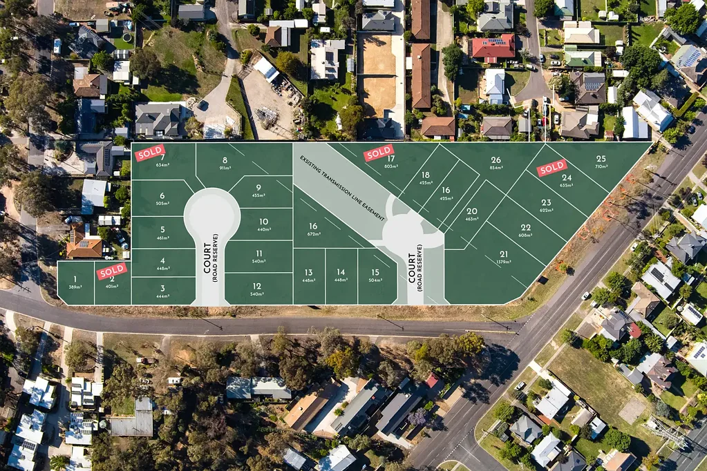 Quarry Hill  Quarry Hill Place: Rare opportunity to build in a boutique subdivision on the city-fringe