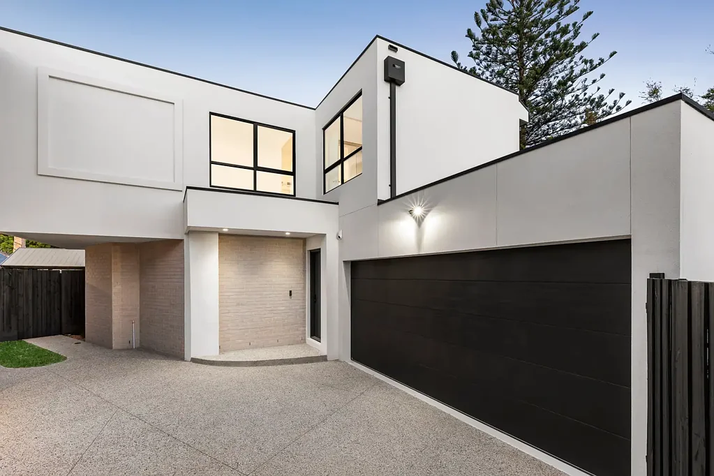 Hampton East 3Kwarto Brand-New Contemporary Luxury in the Heart of Hampton East