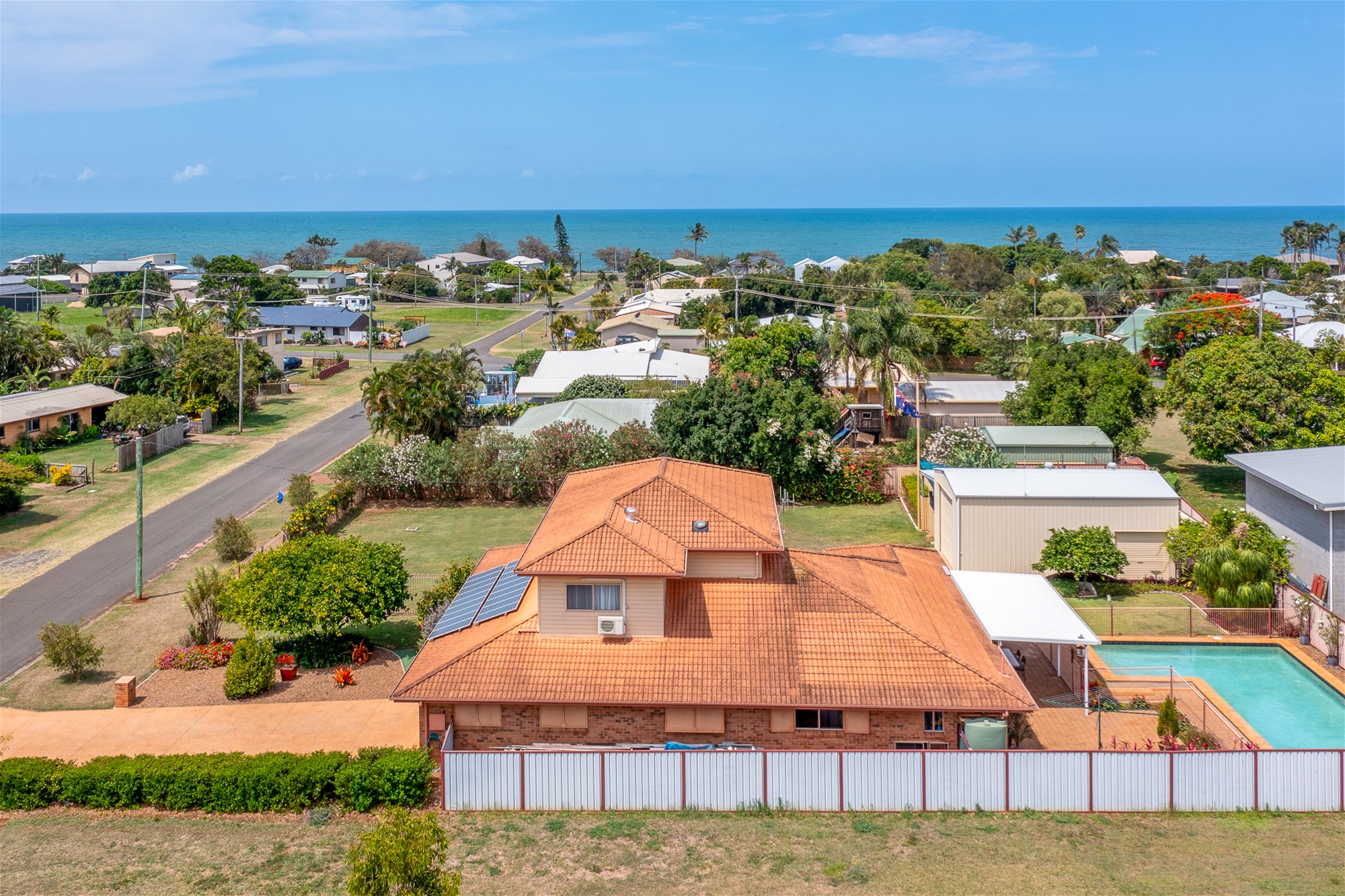 17 MILTON ST, BURNETT HEADS QLD 4670, 0房, 0浴, House