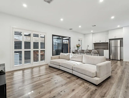 2/15 Lucille Avenue, Reservoir, North Melbourne, 3 chambres, 1 salles de bain, Townhouse