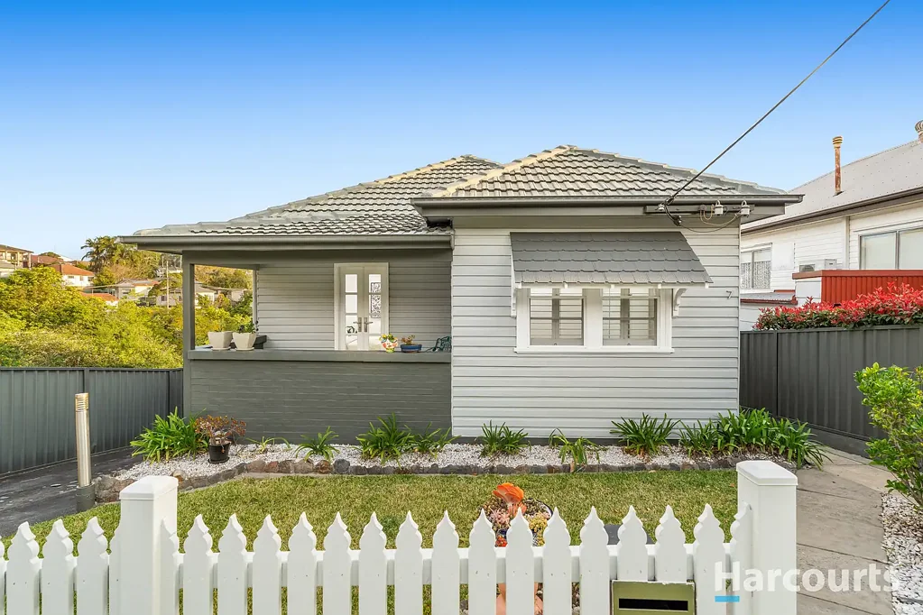 North Lambton 3બેડરૂમ Renovated and relaxed with reserve as your neighbour