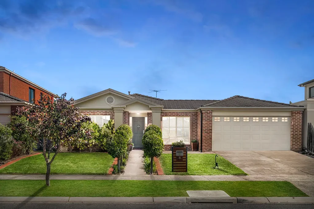 8 Pooley Bridge Road, Mordialloc, VIC 3195