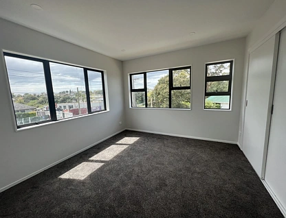 A/2 Awatere Street, Clover Park, Manukau City, 2 Kuwarto, 1 Banyo, Townhouse