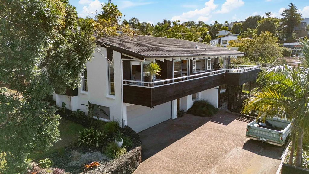 25 Maxwelton Drive, Mairangi Bay, North Shore City, Auckland