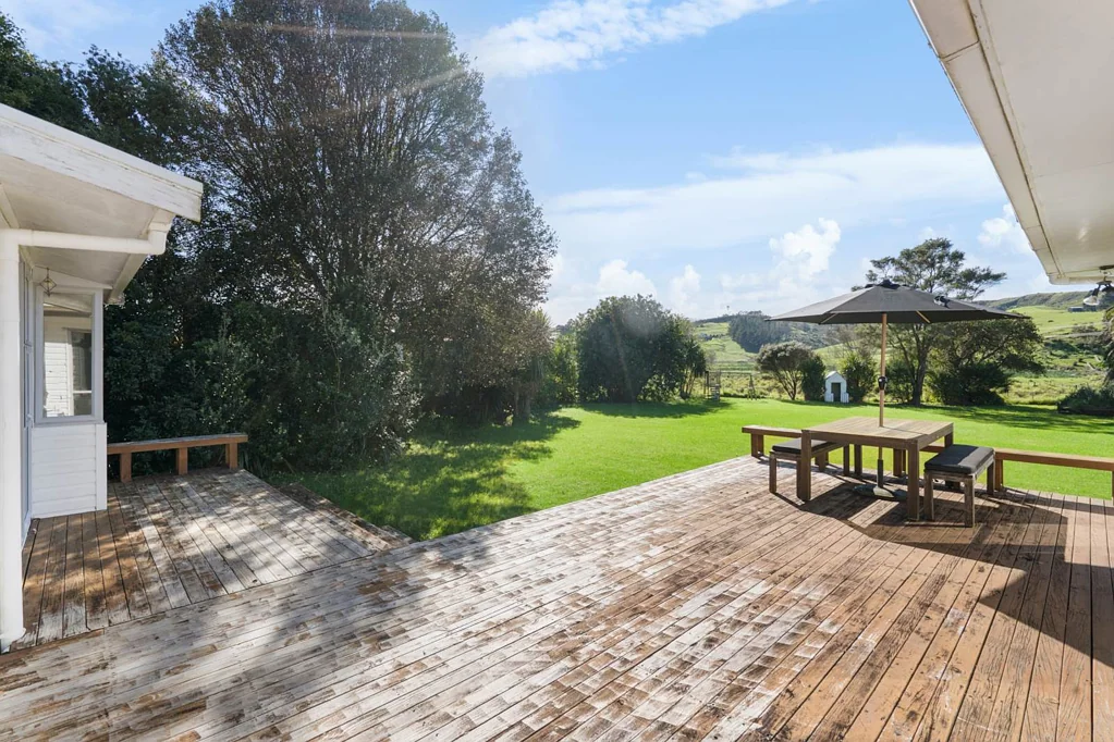 Helensville 3Phòng ngủ Invest or Nest