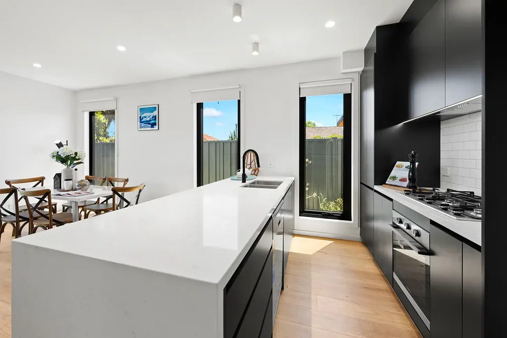 4/6 Eastcote Street, Sunshine North, VIC 3020