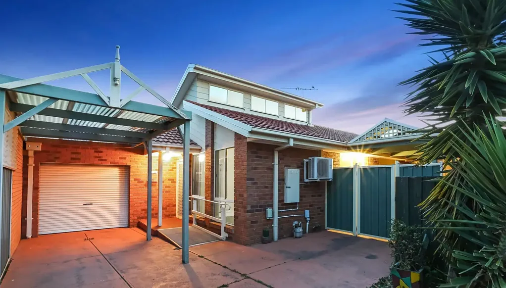 Modern, Low-Maintenance Living in a Prime Mill Park Location