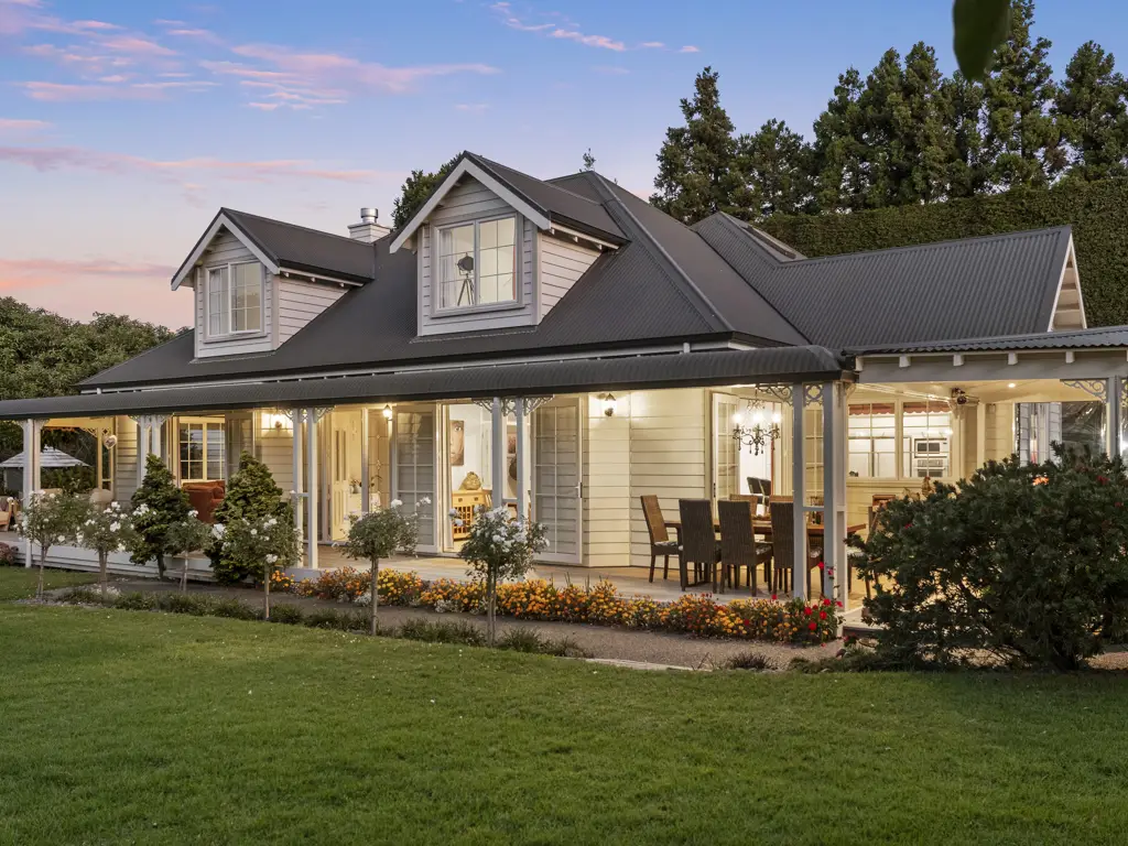 Katikati Elegance and Passion on Rea Road
