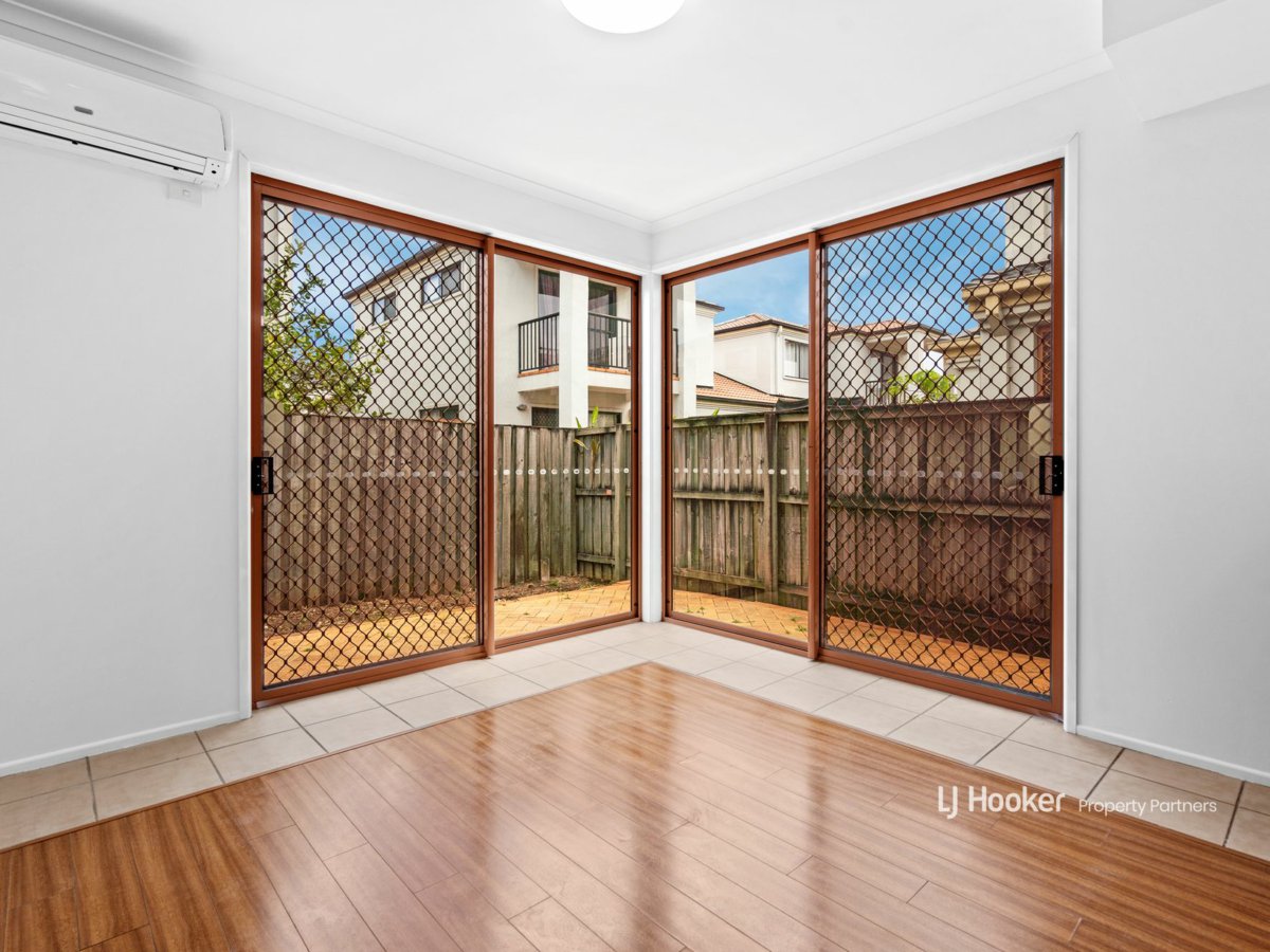 UNIT 13 52 DAW RD, RUNCORN QLD 4113, 0 chambres, 0 salles de bain, Townhouse