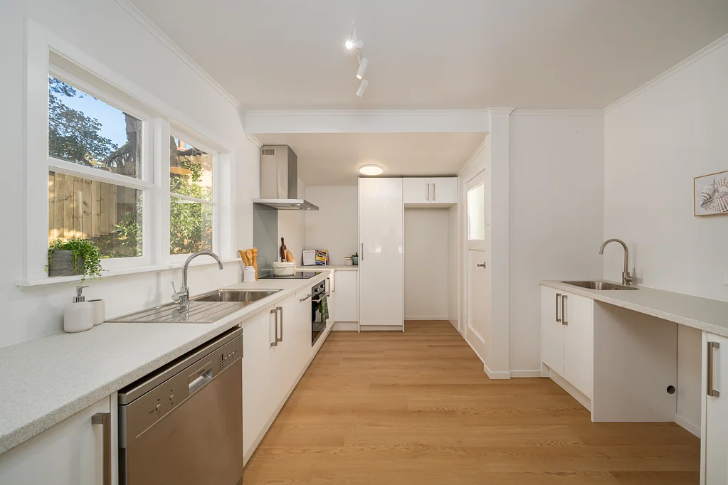 Cannons Creek 3Phòng ngủ Step inside your first home dream!
