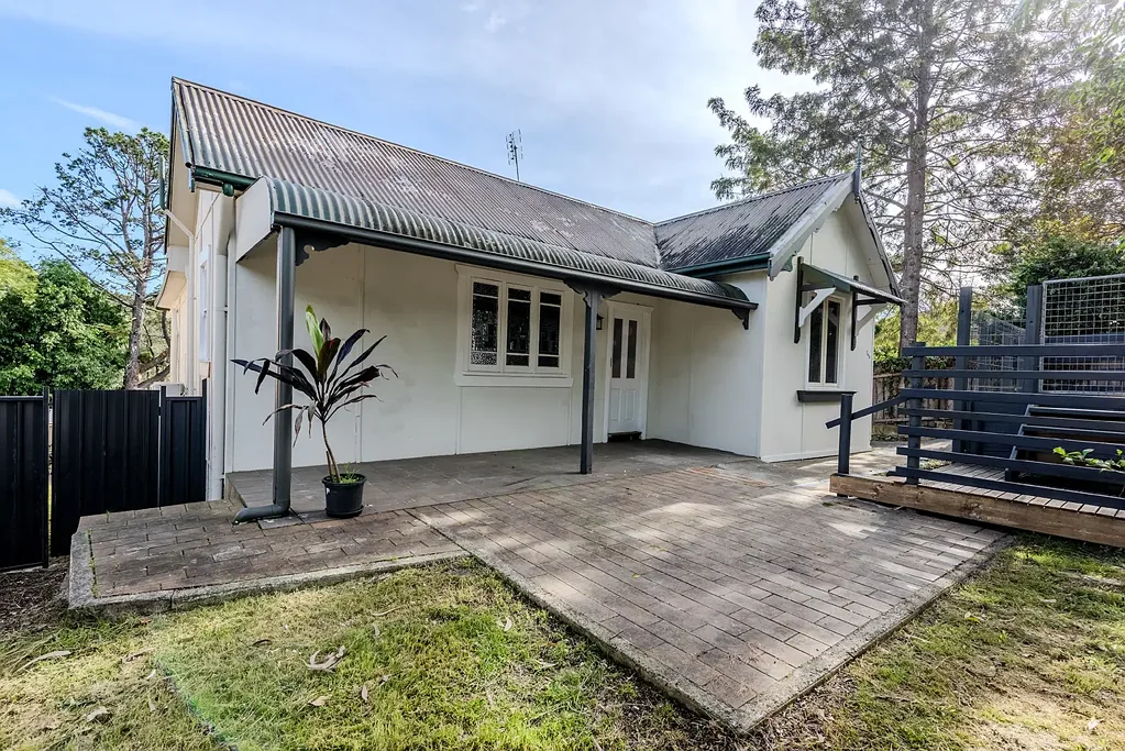 Charming 2 Bedroom Character Home in Warrimoo