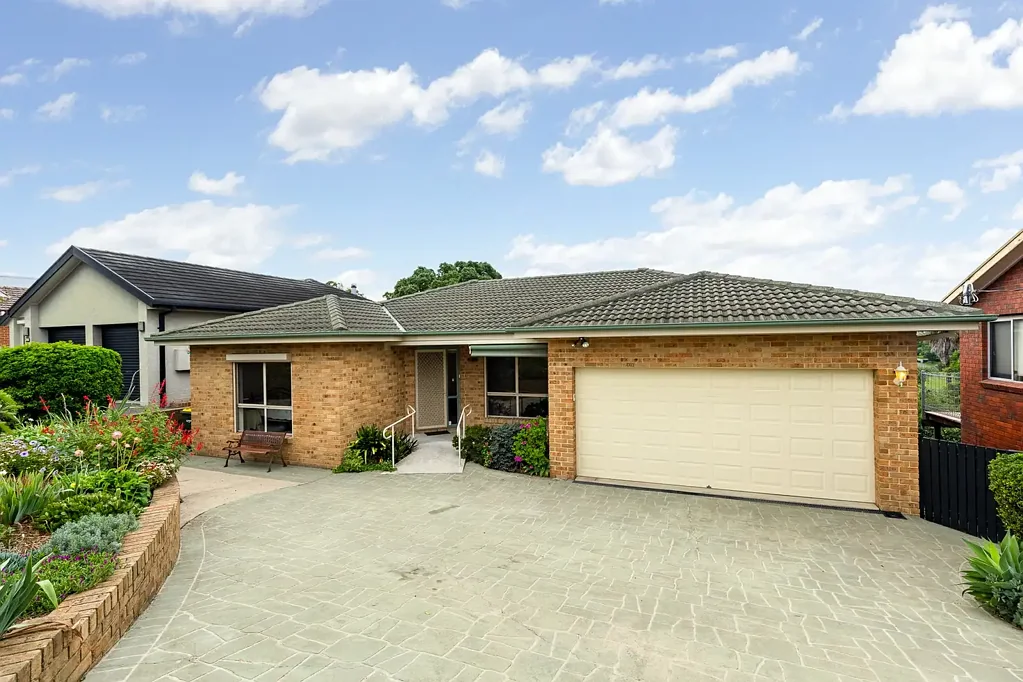 Bega 4房  SOLID FAMILY HOME!