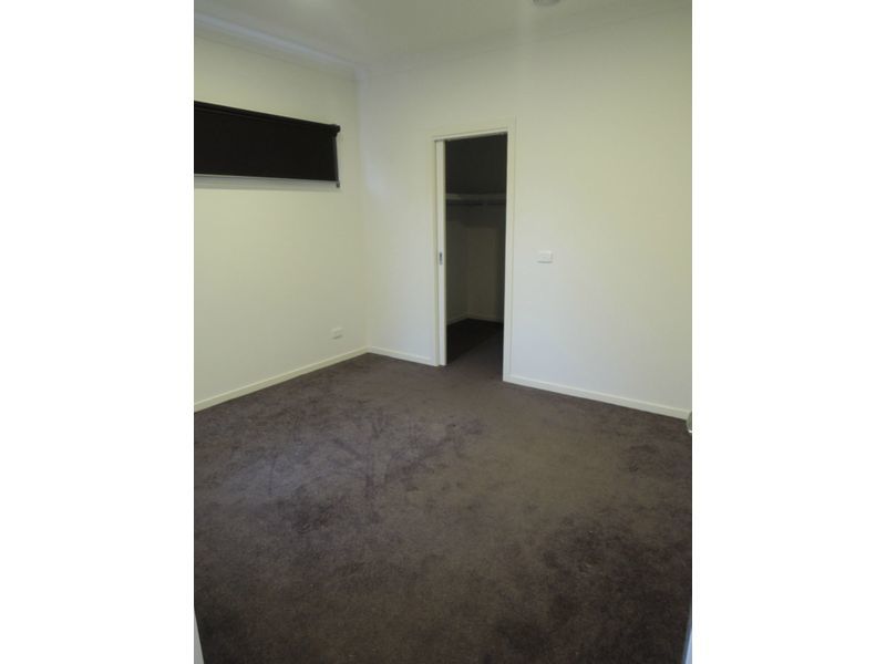 UNIT 3 27 STEPHEN ST, GISBORNE VIC 3437, 0 غرف, 0 حمامات, Unit