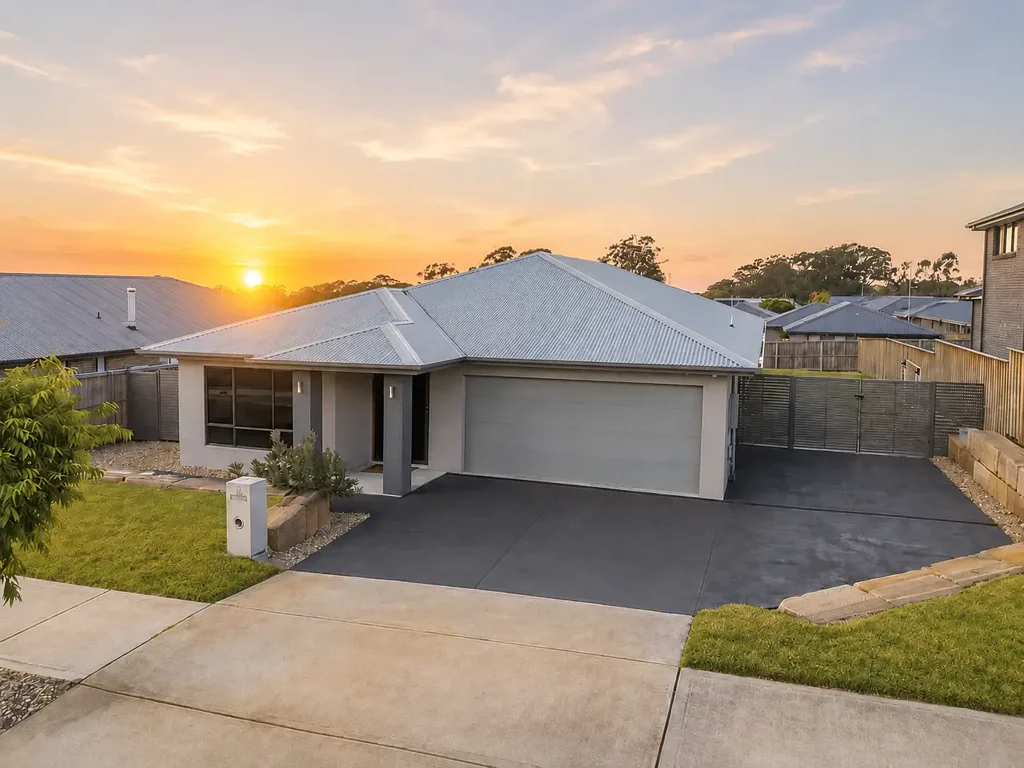Oakdale 4chambre Side Access, Modern Home...