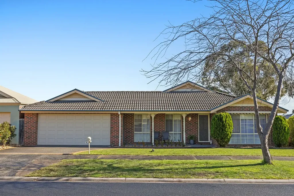 6 Lilac Crescent, Berwick, VIC 3806