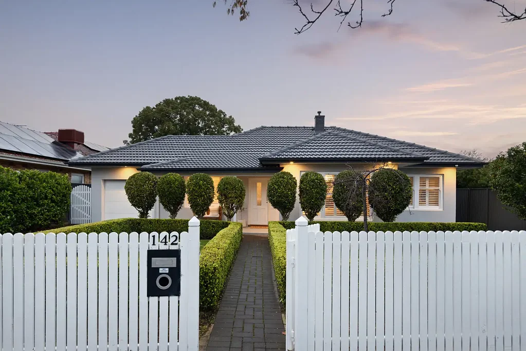 Clarence Gardens 4 Slaapkamer An Idyllic Classic Remodelled to Family Perfection.