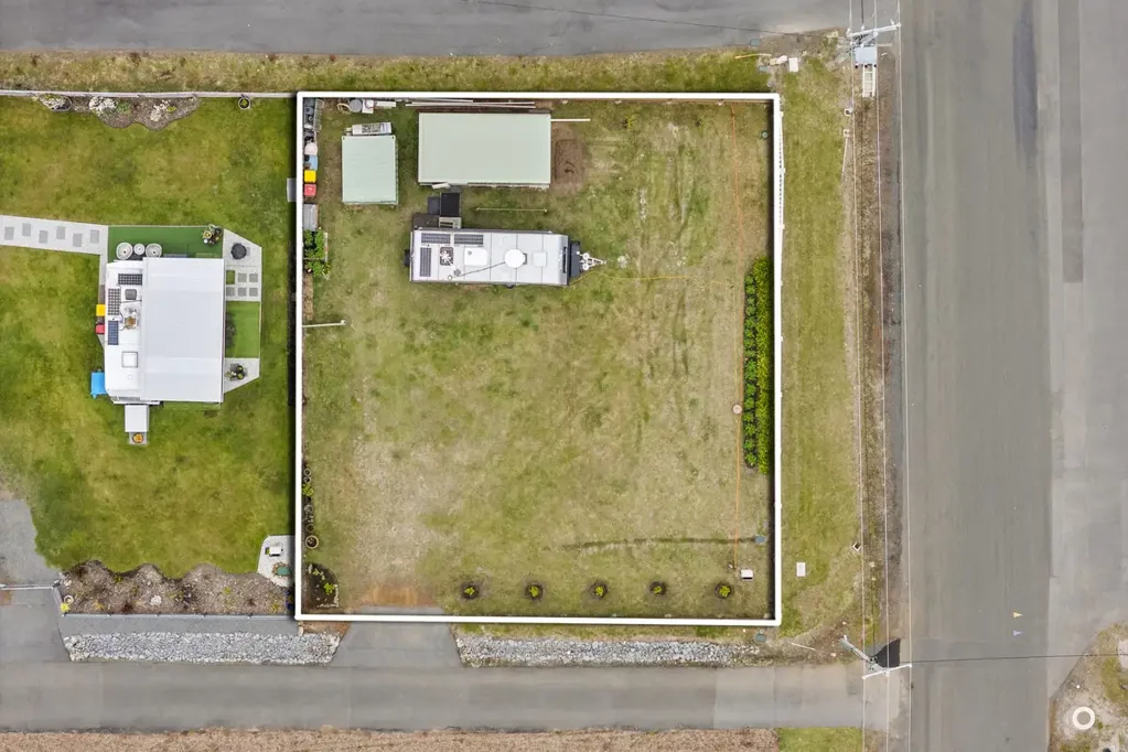 Orford Coastal convenience with secure storage