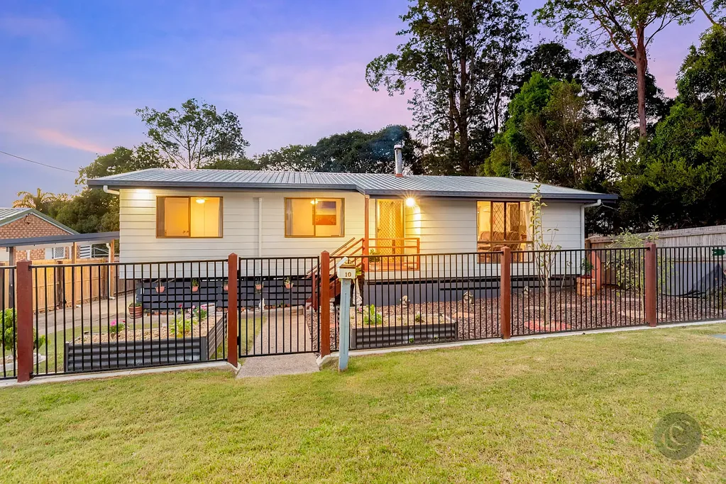 Gympie 3房  City Convenience Meets Backyard Abundance