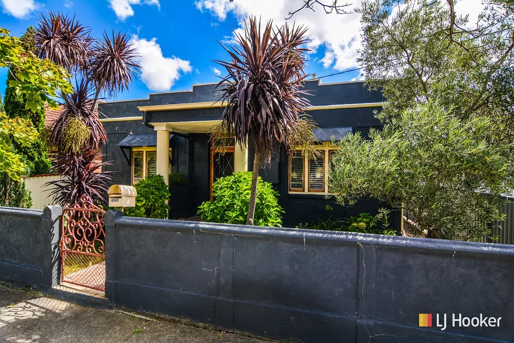 Lithgow 2房  Stylish Art Deco Bungalow with Modern Finishes & Striking Street Appeal