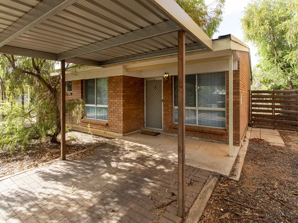 2/3 Peuce Place, Sadadeen, NT 870