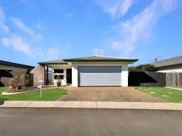 3 Sommerset Drive, Atherton