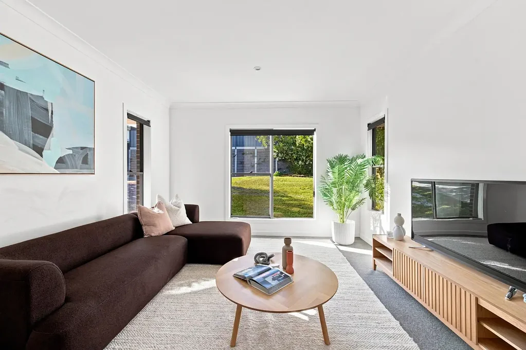 Bridgeman Downs 4 Slaapkamer Contemporary Family Living on an Expansive 795m2 Block