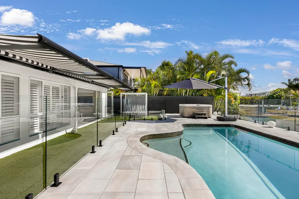 Broadbeach Waters 4 Bedroom Quintessential Coastal Waterfront Living