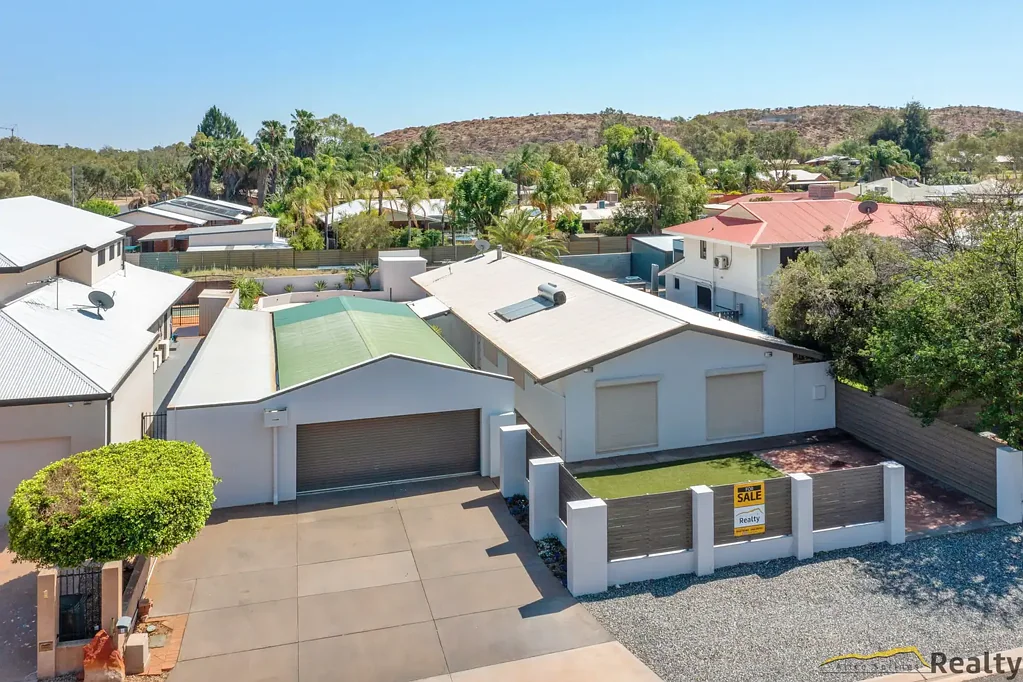 2 Red Sands Court, Desert Springs, NT 870