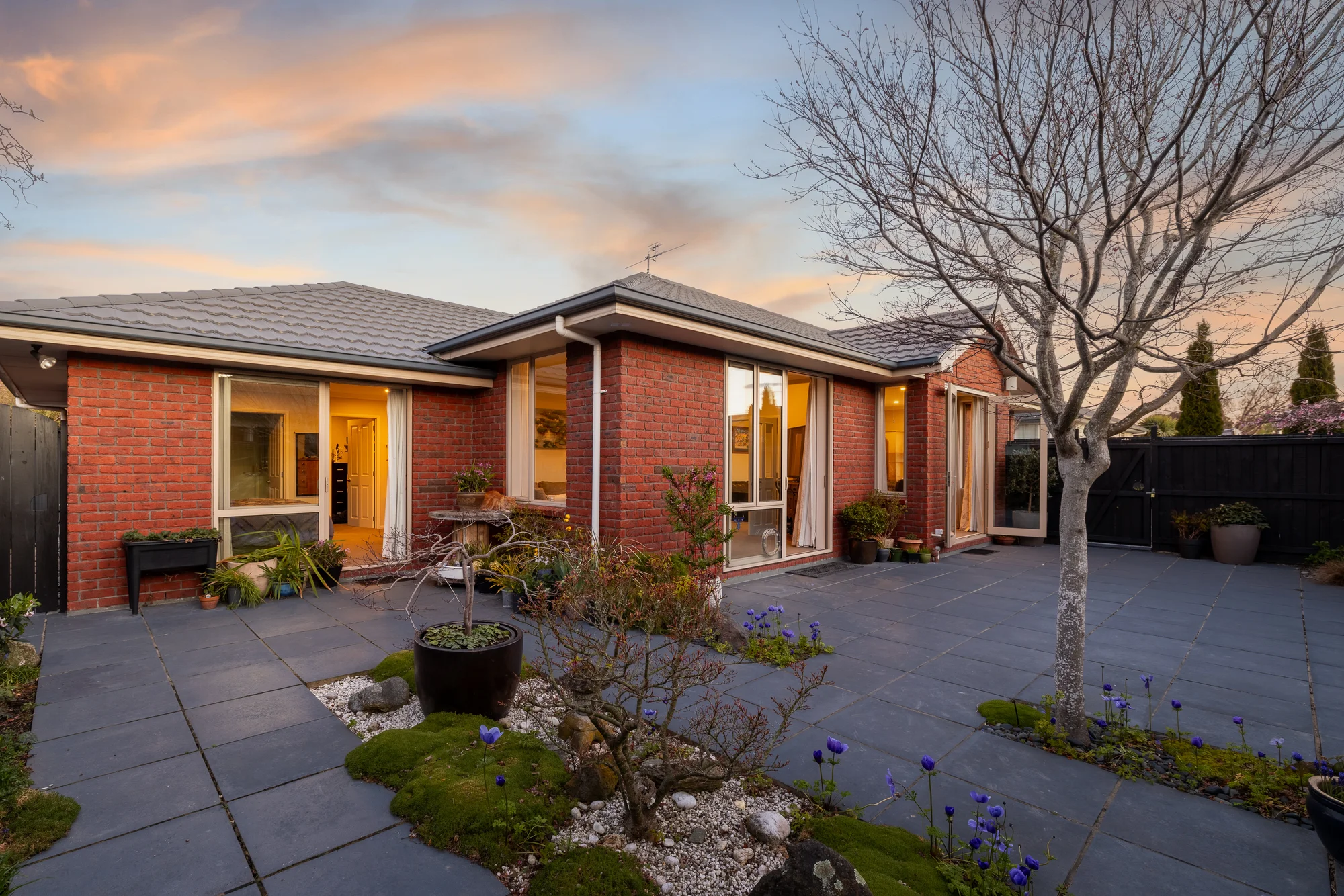 Burwood 3कमरा Space, Privacy & Modern Family Living
