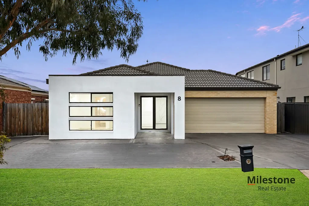 Truganina 4Moenga Luxury & Style + Location  - This one ticks all boxes!!