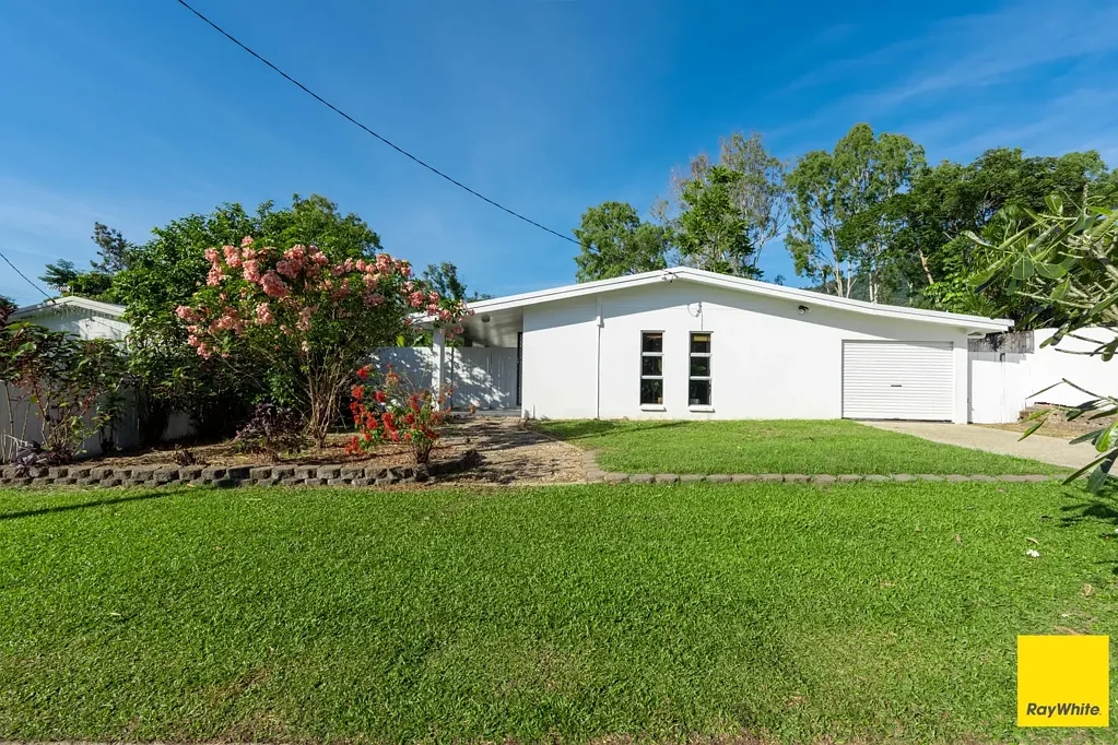 5 Prescott Street, Whitfield, QLD 4870