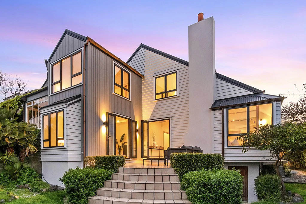 Remuera 3ห้องนอน Sea Views, Sun & Sophistication in DGZ