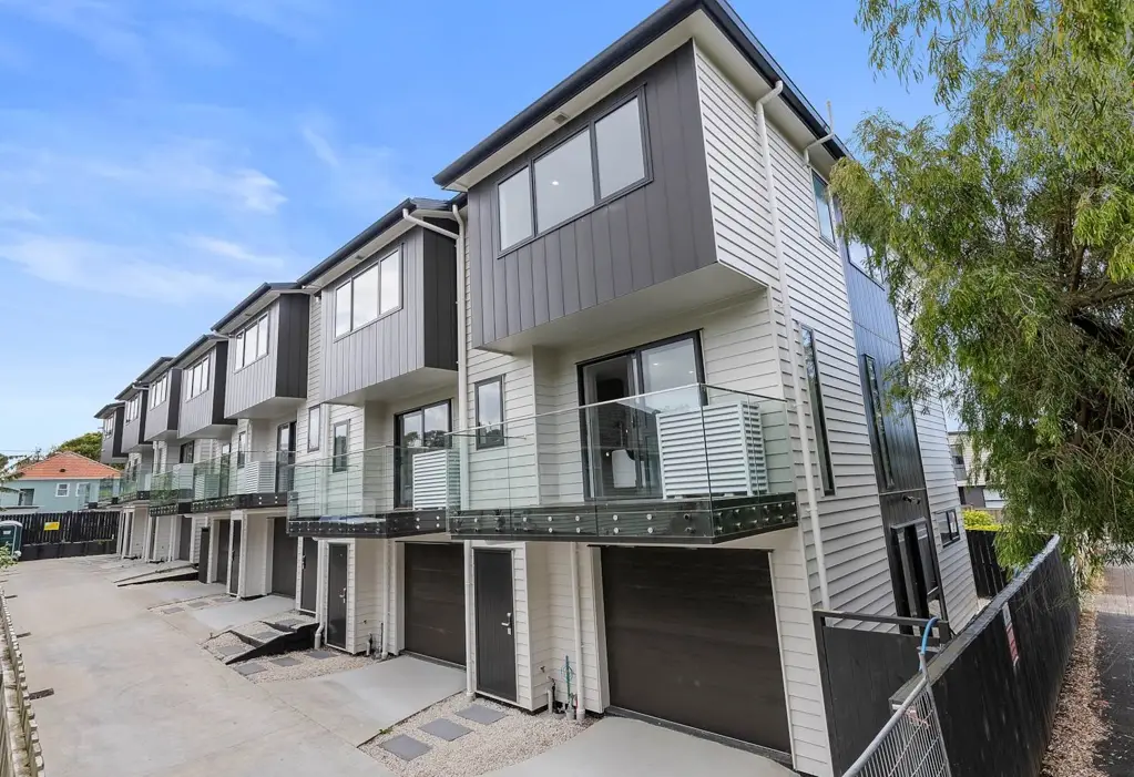 Stunning, Brand-New Three-Level Townhouse in Point England!