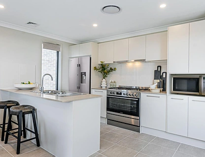 Lot 230 Buljubasich Street, Austral, South Western Suburbs, 4 Kuwarto, 2 Banyo, House