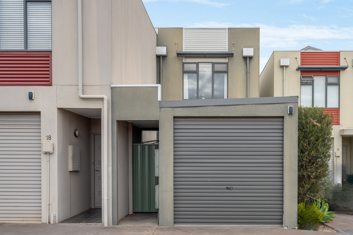 UNIT 17 1-3 MARY ST, MAWSON LAKES SA 5095, 0 chambres, 0 salles de bain, House