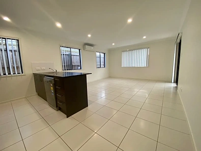 55 Flora Terrace, Pimpama, QLD 4209, 4房, 2浴, House